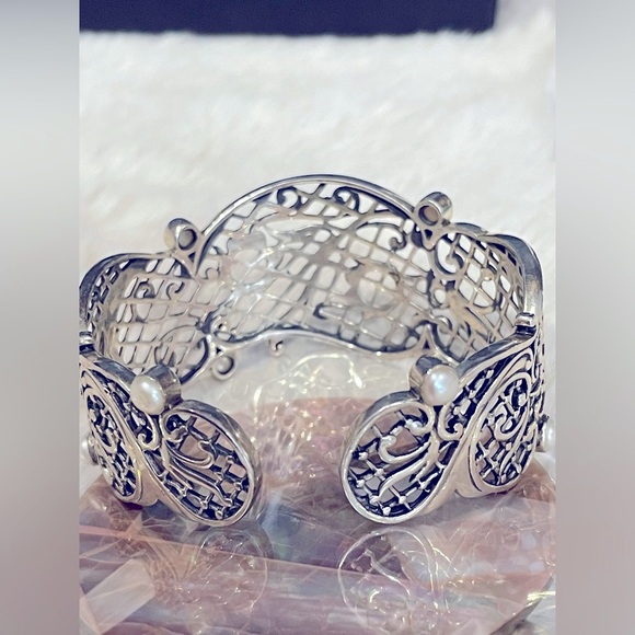 Silpada Incentive Filigree 925 Sterling Silver and pearls Cuff Bracelet. RARE! - Picture 7 of 8
